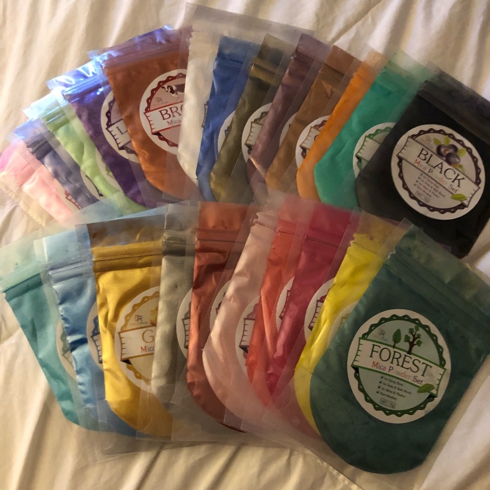 Mica powder. 23 packets / colors 10 grams each.